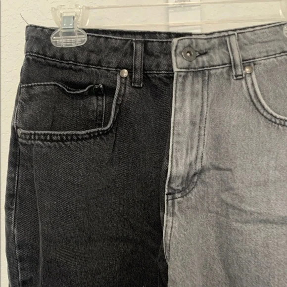 The Ragged Priest Black Gray Colorblock Jean Shorts Size Medium - Picture 2 of 10